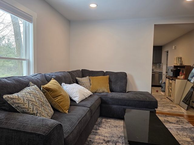 1081 Main Street L, Woburn, MA 01801