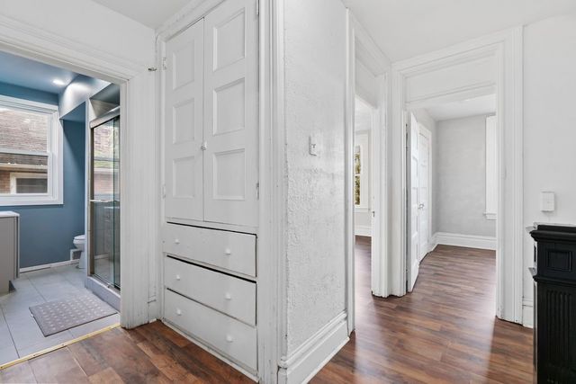 3 E McIntyre, Perry Hilltop, PA 15214