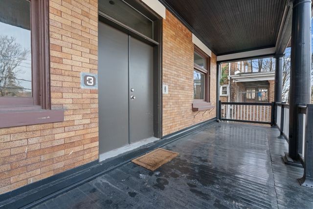 3 E McIntyre, Perry Hilltop, PA 15214