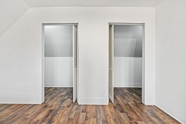 3 E McIntyre, Perry Hilltop, PA 15214