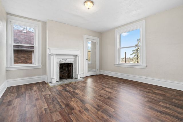 3 E McIntyre, Perry Hilltop, PA 15214