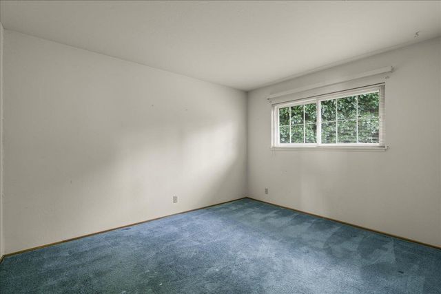 2250 Blossom Crest Way, San Jose, CA 95124