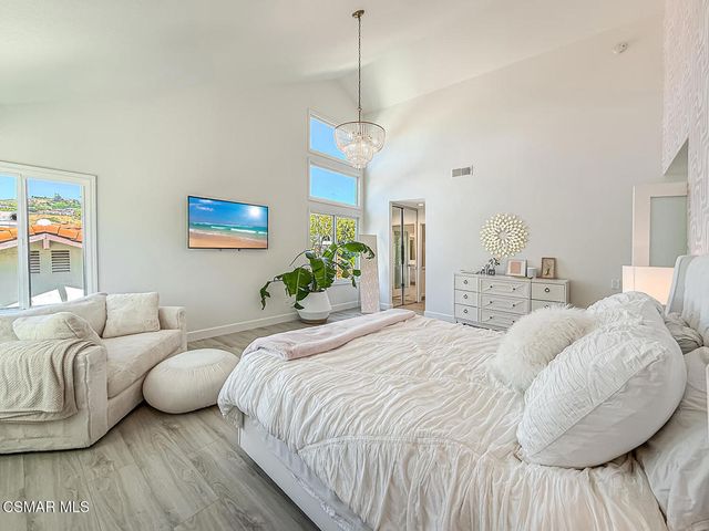 2471 La Granada Drive, Thousand Oaks, CA 91362