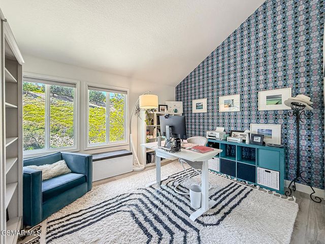 2471 La Granada Drive, Thousand Oaks, CA 91362