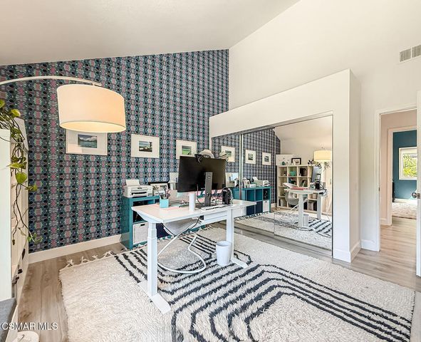 2471 La Granada Drive, Thousand Oaks, CA 91362