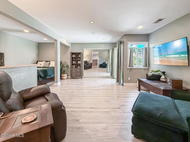 2471 La Granada Drive, Thousand Oaks, CA 91362