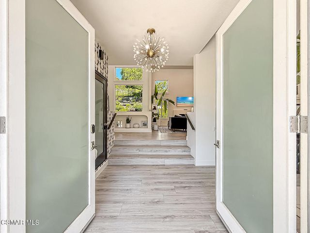 2471 La Granada Drive, Thousand Oaks, CA 91362