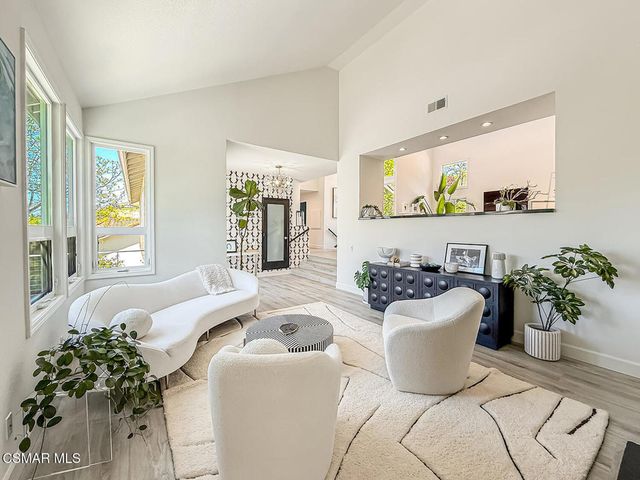 2471 La Granada Drive, Thousand Oaks, CA 91362