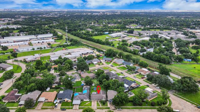 711 Kalmer Street, Pasadena, TX 77502