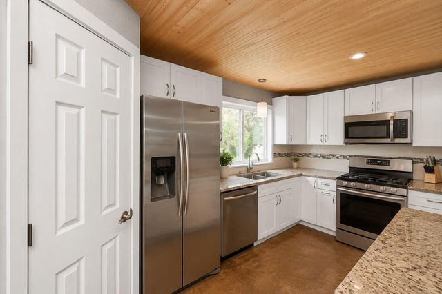 711 Kalmer Street, Pasadena, TX 77502