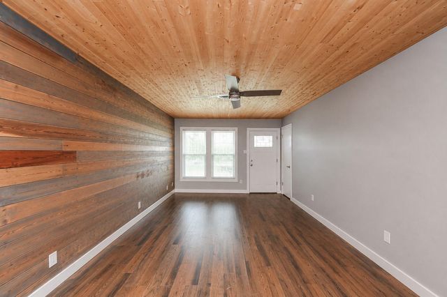 711 Kalmer Street, Pasadena, TX 77502