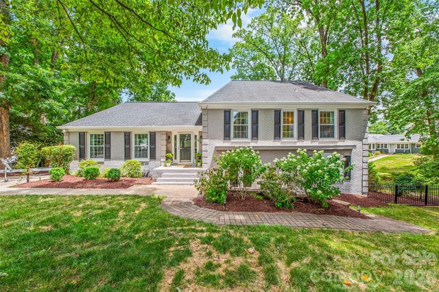 175 Woodstream Circle, Mooresville, NC 28117