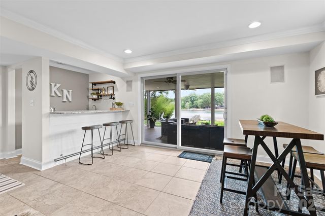 175 Woodstream Circle, Mooresville, NC 28117