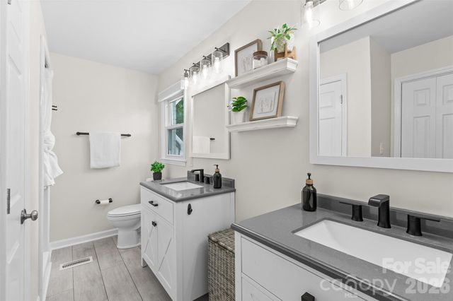 175 Woodstream Circle, Mooresville, NC 28117
