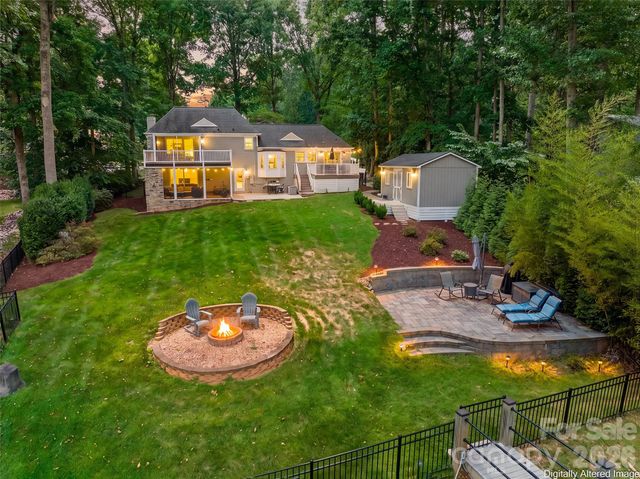 175 Woodstream Circle, Mooresville, NC 28117