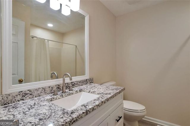 7086 Sir Galahad Way, Jonesboro, GA 30236