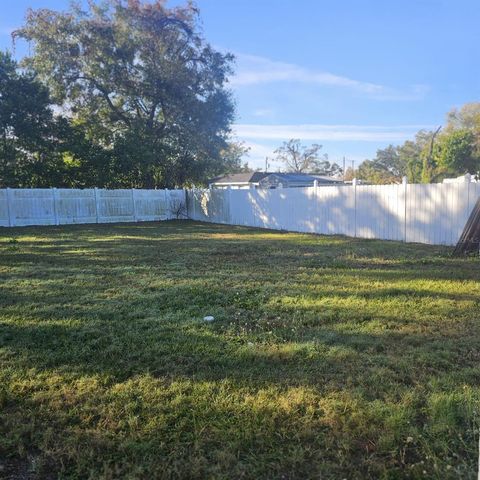 5215 E 17TH AVENUE, Tampa, FL 33619