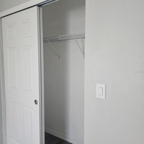 5215 E 17TH AVENUE, Tampa, FL 33619