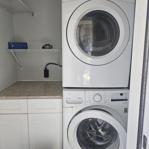 5215 E 17TH AVENUE, Tampa, FL 33619