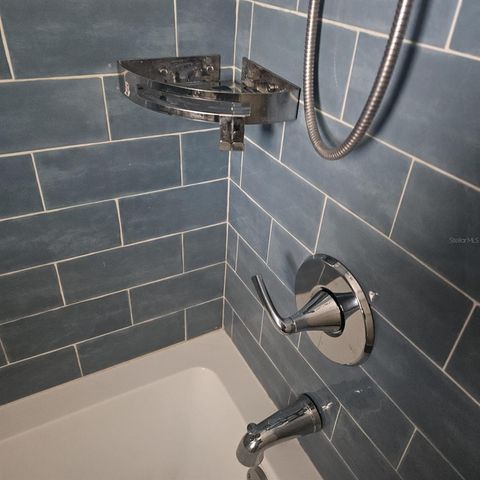 5215 E 17TH AVENUE, Tampa, FL 33619