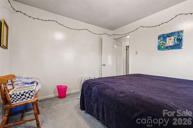 2320 Vinton Drive, Dallas, NC 28034