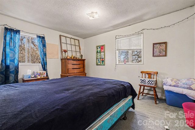 2320 Vinton Drive, Dallas, NC 28034