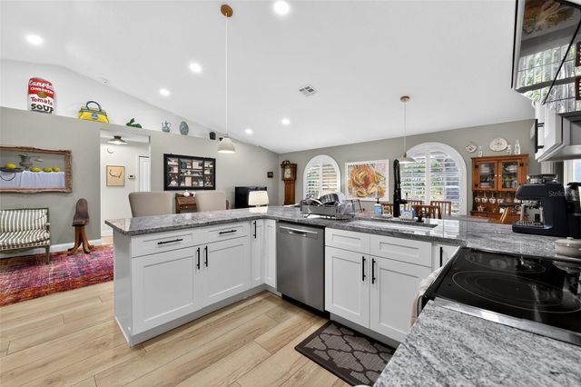 4667 HAMLETS GROVE DRIVE, Sarasota, FL 34235