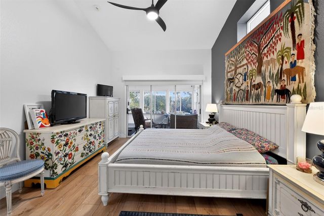 4667 HAMLETS GROVE DRIVE, Sarasota, FL 34235