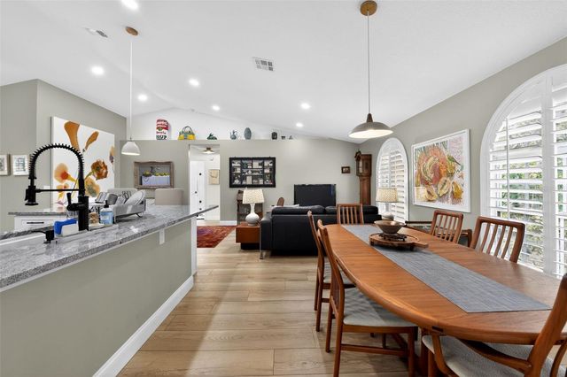 4667 HAMLETS GROVE DRIVE, Sarasota, FL 34235