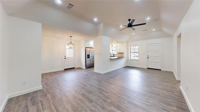 304 Graceland Street, Houston, TX 77009