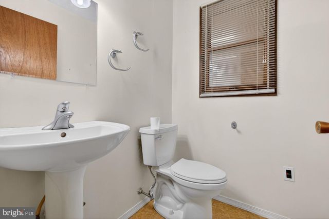 43 ABINGTON AVE, Marlton, NJ 08053
