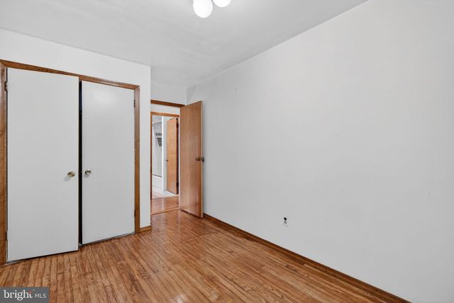 43 ABINGTON AVE, Marlton, NJ 08053