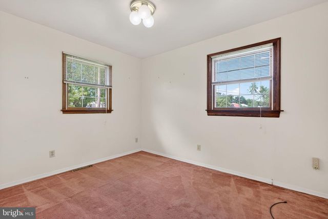 43 ABINGTON AVE, Marlton, NJ 08053