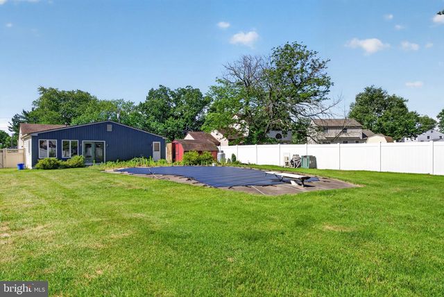 43 ABINGTON AVE, Marlton, NJ 08053