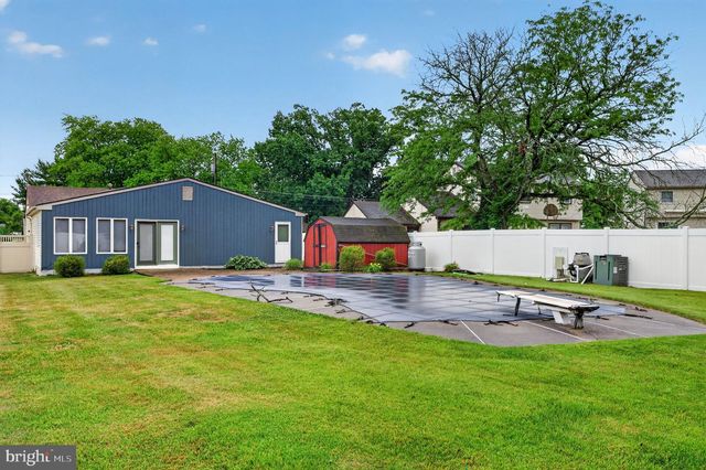 43 ABINGTON AVE, Marlton, NJ 08053