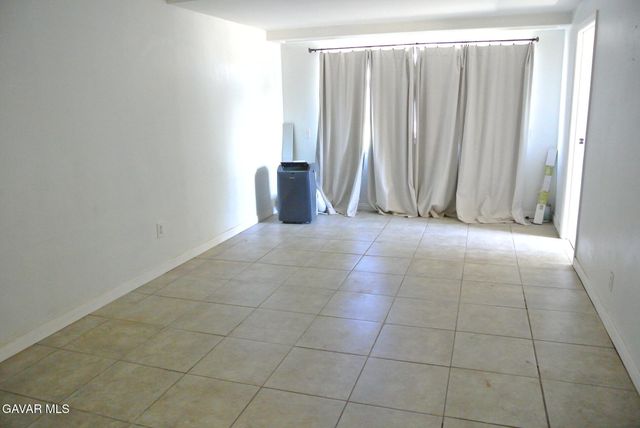 42435 45th Street, Lancaster, CA 93536