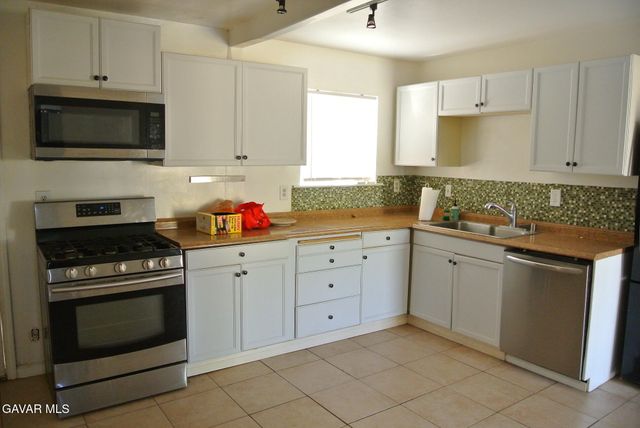 42435 45th Street, Lancaster, CA 93536