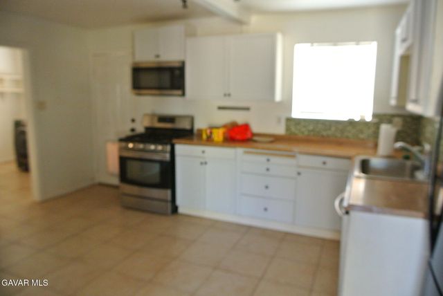 42435 45th Street, Lancaster, CA 93536