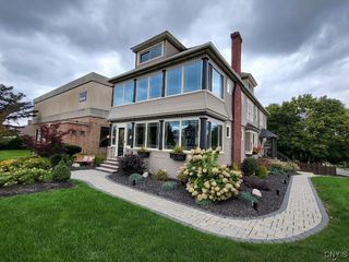 3331 James Street 33, Syracuse, NY 13206