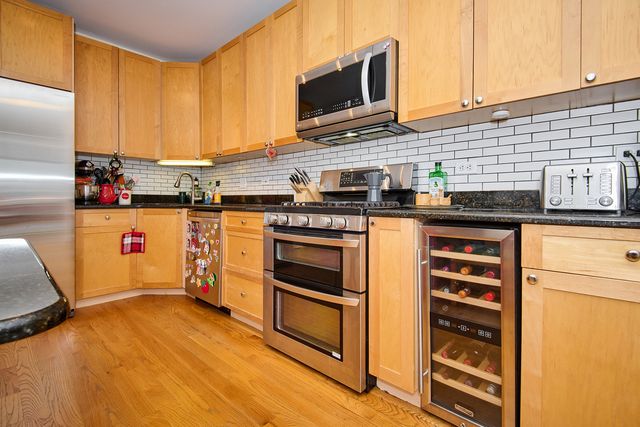 6558 N Washtenaw Avenue 2, Chicago, IL 60645