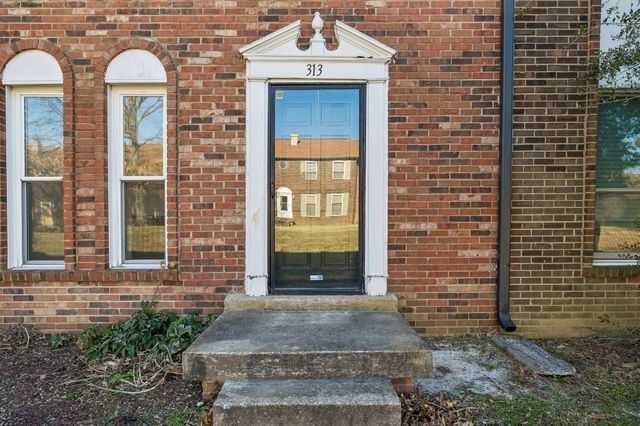 313 Huntington Ridge Dr, Nashville, TN 37211