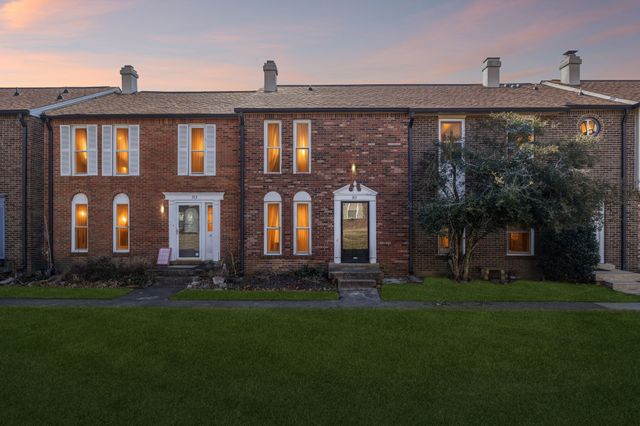 313 Huntington Ridge Dr, Nashville, TN 37211