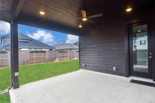 9242 Dearborn Knoll Drive, Cypress, TX 77433