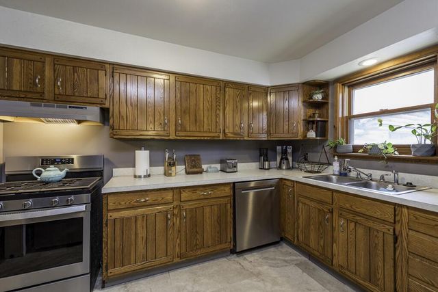 8214 203rd AVENUE, Bristol, WI 53104