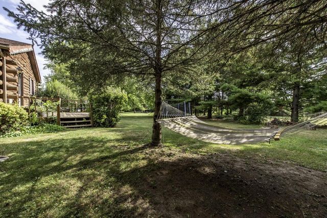 8214 203rd AVENUE, Bristol, WI 53104