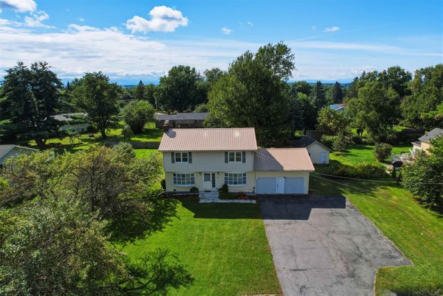 890 Essex Road, Williston, VT 05495