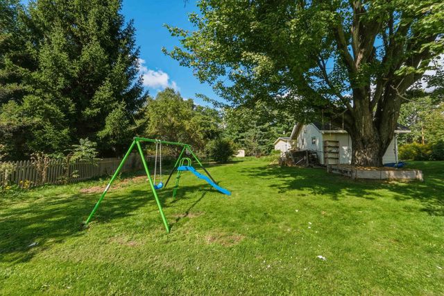 890 Essex Road, Williston, VT 05495