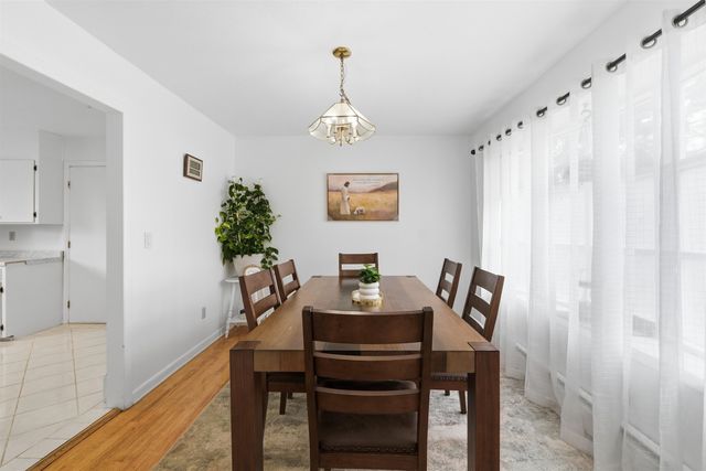 890 Essex Road, Williston, VT 05495