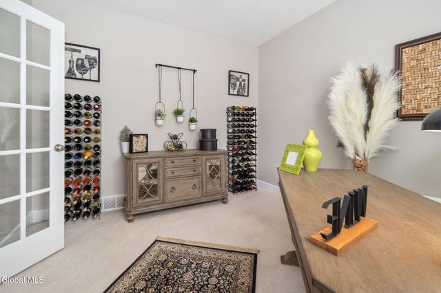 37 Farmview Lane, Halfmoon, NY 12188