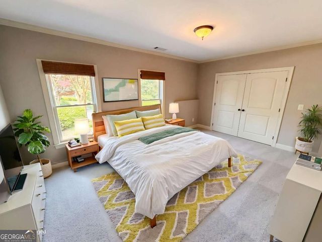2036 Westwood Circle SE, Smyrna, GA 30080